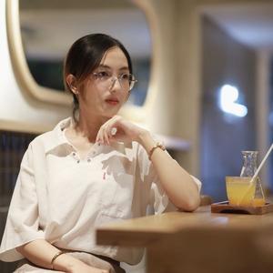 黄莉颖